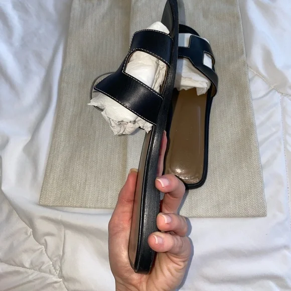 Hermes Black Oran Sandals size 37 - Picture 4 of 12